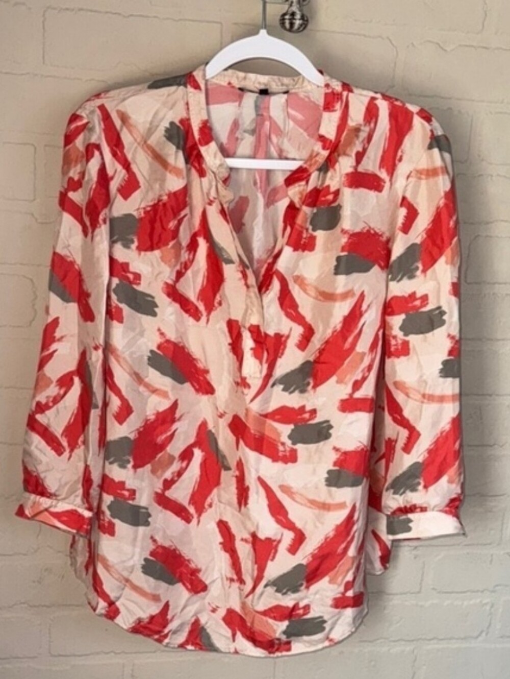 Lafayette 148 blouse silk size 12 3/4 sleeve red pink/red gray abstract shirt